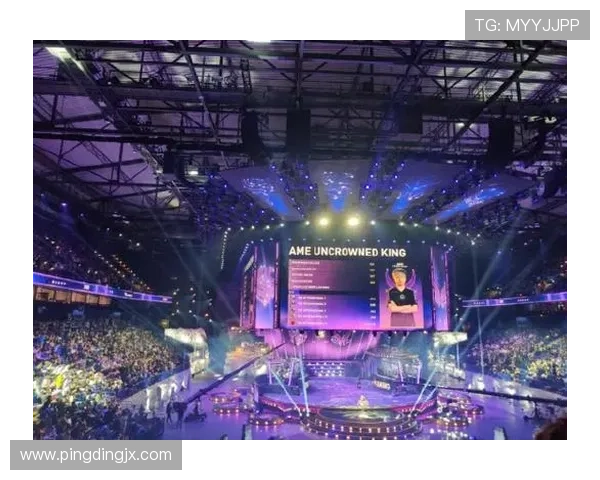 《电竞产业迅猛发展 全球赛事吸引百万观众 投资者纷纷加码》 《电竞产业迅猛发展 全球赛事吸引百万观众 投资者纷纷加码》